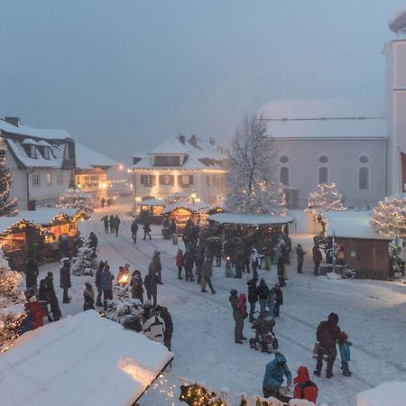 Hotel Youhey Am Wolfgangsee Strobl Exterior foto