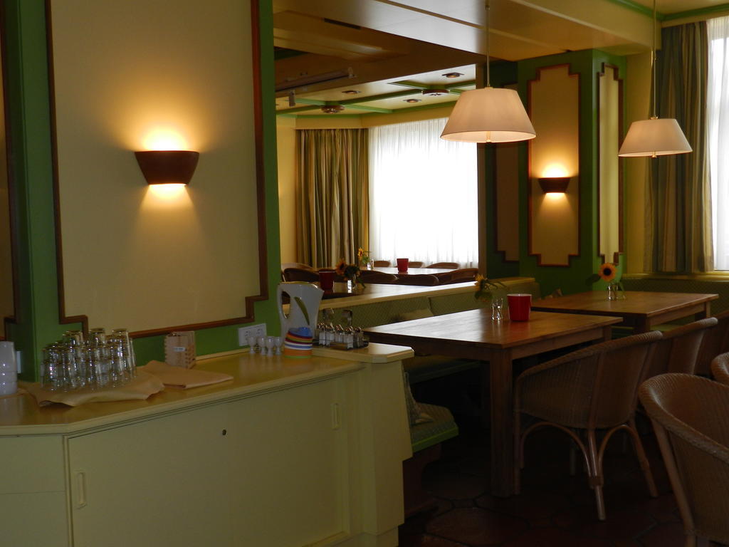 Hotel Youhey Am Wolfgangsee Strobl Exterior foto